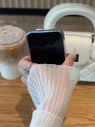 天呐! 这个kt猫镜子太美了吧!! 给姐妹安利上了,冲呀#手机壳推荐 #这个手机壳真的长在我心巴上了