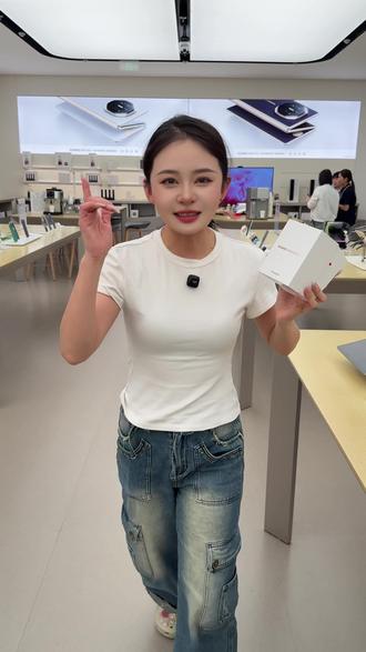 华为 FIT5:限定表带助力,于职场干练与休闲随性间百搭转换 D-B #华为手表 #智能手表 #数码科技 #华为 #华为开学焕新季