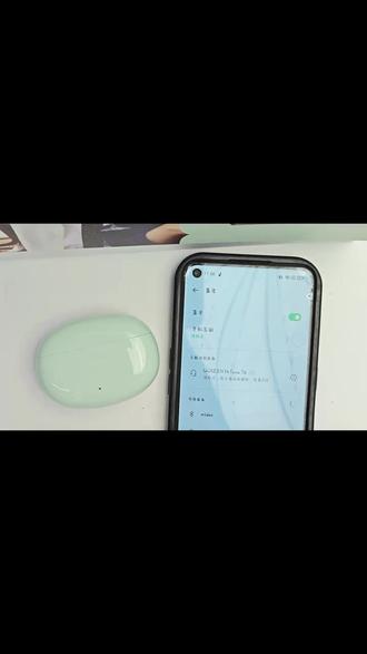绿联Hitune T6串联配对方法 收到补配耳机后先充电30min,然后取消旧蓝牙连接历史并关闭蓝牙。长按功能键不松手,等待双耳指示灯同时闪烁进入配对模式。查找对应型号,重新进行配对,配对结束检测双耳是否同时播放音乐,即配对成功。#绿联t6补配