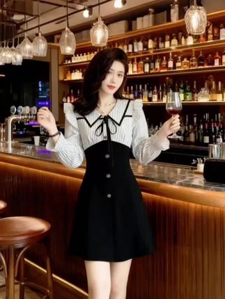法式复古赫本风开春气质裙子#娃娃领时尚条纹洋气拼接女装连衣裙#高级感穿搭#谁穿谁好看#连衣裙