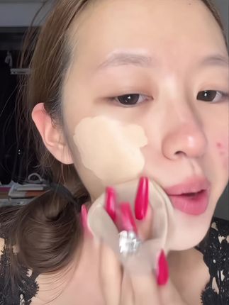 粉扑真的真的很重要 刷到赶紧入手一个郭小妞新升级奶咖粉扑! #粉扑推荐 #瑕疵皮 #化妆小技巧 #郭小妞奶咖粉扑