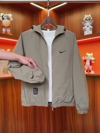 #每日分享 #外套穿搭 #强烈推荐 新品百搭高品质刺绣连帽上衣