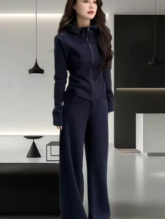 秋装女款爆款2025新款高端阔太太时髦女装纯色休闲运动套装两件套#秋冬穿搭 #运动套装 #两件套 #休闲套装