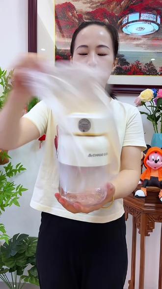 Chigo/志高榨汁机家用旋风刀头榨果汁便携多功能小型大容量果汁机#榨汁机 #榨汁杯 #榨汁杯便携 #便携式榨汁杯 #果汁 @DOU+上热门 @抖加🔥上热门🔥dou+🔥热点宝 @DOU+小助手 @巨量千川