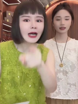 绿意盎然的衣衫,点缀着夏日的温柔,如同花园中的一抹清新🍃。高级感穿搭,尽显优雅气质✨。#高级感穿搭 #今日穿搭分享#高级感穿搭 #减龄气质 #穿搭分享