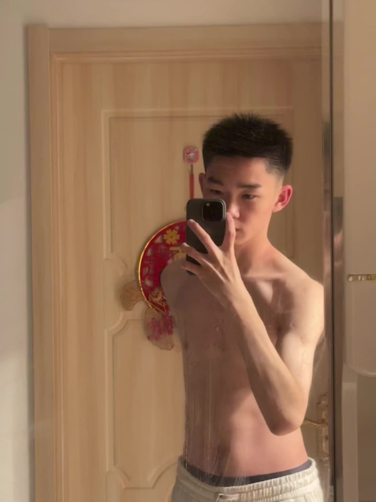 我们不要再讲什么以后 下次 永远 一直 这些虚无缥缈的词了 承诺太重了#水瓶