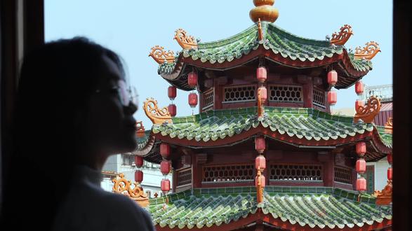 当我用《给阿嬷的情书》打开潮汕…哭麻了 视频中包含的地方:
📍潮州:牌坊街
📍揭阳:城隍庙、进贤门、揭阳学宫、 双峰寺
📍汕头:小公园、轮渡码头
📍普宁:城隍庙、观音庙、华溪村
#给阿嬷的情书 #潮汕 #潮汕旅游 #潮汕 #潮汕民俗文化