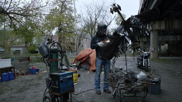 无耻之徒Shameless 第二季 | 第10集 | 03 莫妮卡用“过冬基金”疯狂购物。利普“专心”帮大姐夫忙哈哈 #无耻之徒shameless #无耻之徒 #美剧 #无耻之徒利普 #无耻之徒吉米