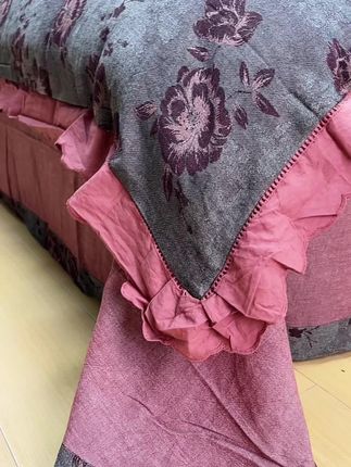 云纱 中古色 云纱般轻柔质感,邂逅复古中古色调。精选全棉面料,触感细腻亲肤,透气亲肤适配四季睡眠。低饱和中古色系温柔不张扬,自带时光沉淀的静谧感。#面料柔软舒适 #家纺家居 #床上用品 #四件套 #家纺床上用品