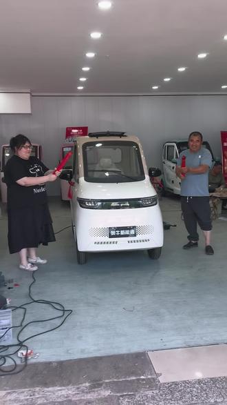 奥牛-领航smart 侯马帅帅车行
奥牛-领航smart,迷你车身,四轮碟刹,多媒体屏,倒车影像#侯马帅帅车行 #奥牛新能源
