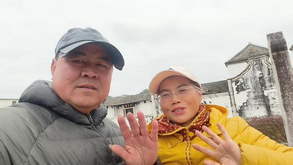 海南阿兴夫妻俩床车自驾,游览广东河源仙坑村八角楼,已四百多年的古楼#我的旅行日记