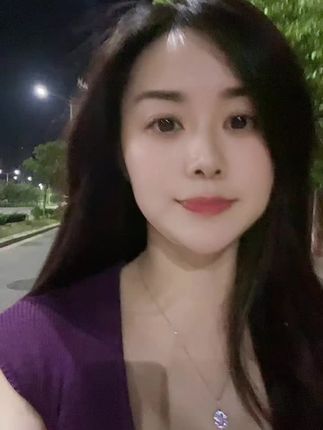 没错!我是来卖脖子上这条项链的,哈哈哈#晚风很温柔