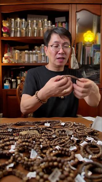 莺歌绿奇楠沉香小方糖!多圈戴超显气质