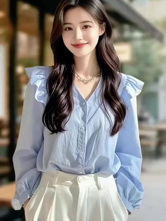 #优雅气质 #今年流行的漂亮小衫#洋气百搭#法式小众绝美蓝色长袖衬衫#女士早秋款