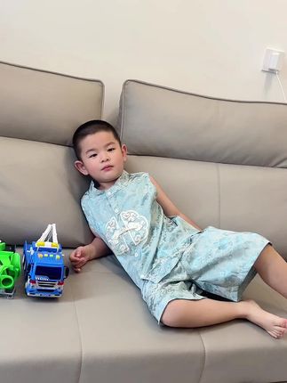 这套国风的男童小套装太小少爷了吧#童装 #套装两件套 #国风古韵