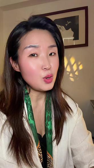 “我只是摔倒了,又不是摔死了,你凭什么觉得我爬不起来?”这是我今年,听过最硬气的一段独白 。#分享 #口播#励志语录 #生活感悟