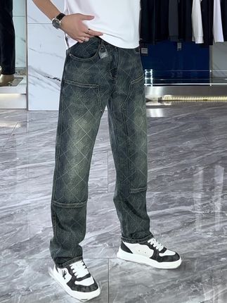 #上热门 分享一款秋冬能穿的轻奢男士牛仔裤#牛仔裤穿搭 #男装裤子 #男士穿搭分享 #百搭神裤