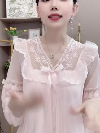 【小美慧】春秋季V领蕾丝网纱长袖长裤胸垫套装性可外穿感家居服女#春秋睡衣套装#蕾丝网纱睡衣套装#谁穿谁好看