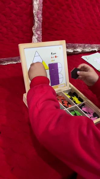 get到了七巧板的各种拼法 #热门话题 #拼图玩具 #记录孩子成长