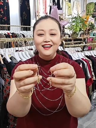 #耳坠#谁戴谁好看 #戴出了高级感 #精致女人必备 #超便宜超划算 @抖音小助手