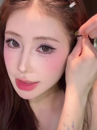 细软塌 想要高颅顶的姐妹赶紧来学这个夹法!谁加夹谁好看!#美出新高度 #发型教程 #发卡 #好物推荐🔥