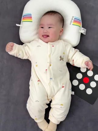 婴儿春秋季夹棉连体衣男女宝宝纯棉保暖衣新生儿卡通爬服哈衣外套