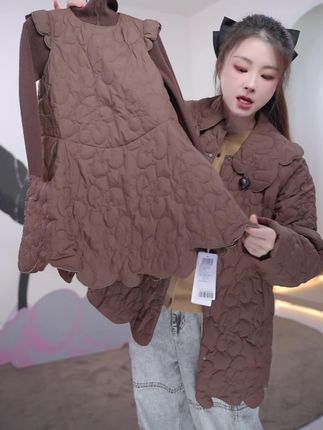 江南布衣童装圆领无袖连衣裙#谁穿谁好看系列 #好看的衣服都在这里 #高品质童装 #江南布衣童装