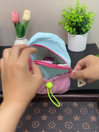 幼儿园儿童包包2025新款时尚男童外出配饰胸包帅气女孩斜挎包g