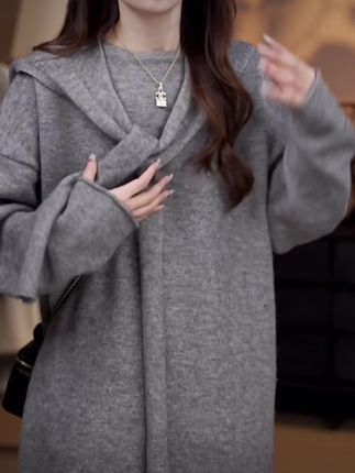 姐妹们快看,我又挖到了一套超好穿的懒人三件套,真的太适合秋天了!披肩+毛衣+裤子三件套,休闲慵懒风高级感圆领针织成套套装潮秋冬,这简直是我的梦中情衣啊!#时尚搭配服装 #街拍小姐姐穿搭秀 #慵懒风穿搭 #少女减龄穿搭 #秋冬穿搭