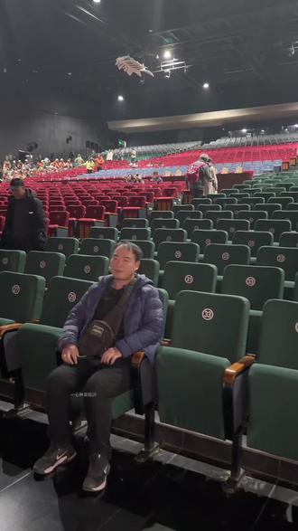 很多人都问我哪个位置蕞好,非要具体位置,专门出一条视频讲解#国秀琅琊选座攻略#国士捍山河#琅琊古城#琅琊古城游玩攻略