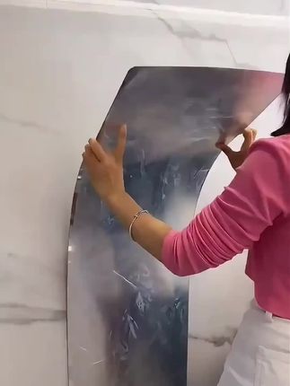 不会碎的亚克力软镜子 ,耐摔不怕弯折,不同大小尺寸都有门上,衣柜,墙上都可以贴免打孔,清晰还不占地方#亚克力软镜子 #全身镜 #实用美观 #好物分享