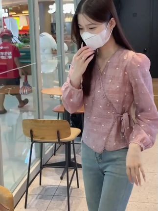 #早秋设计感上衣 #早秋贵气感穿搭#森系少女穿搭 #温柔穿搭 #洋气小衫