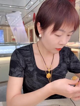 想送孩子一份寓意美好的节日礼?这款挂件别错过!#黄金#老庙黄金#总有一款适合你#中秋礼物#黄金吊坠