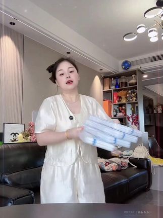 画身上可以擦掉的#丙烯马克笔 开学季来活动了 趁着划算给俩孩子囤几盒 开学就要用了#超便宜超划算  #开学必备  #儿童绘画  #马克笔绘画 w