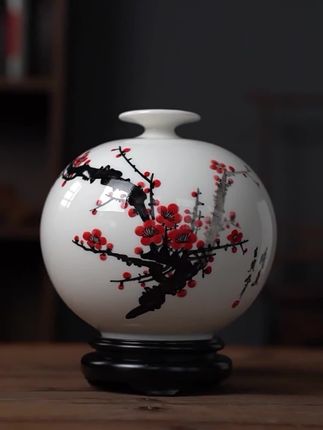 新中式全手工傲梅赏瓶花瓶摆件,收藏送礼佳品!高端瓷器赏瓶,石榴瓶#瓷器收藏 #高端瓷器 #瓷器 #文玩收藏 #艺术品