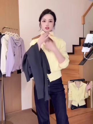 针织衫女装2025秋条针织宽松百搭时尚减龄韩版早秋宽松百搭开衫衫#针织衫 #女装 #宽松 #百搭 #时尚