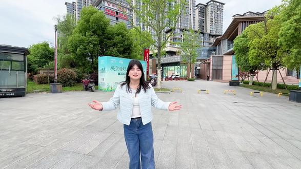 #中铁世纪山水 #十堰世纪山水 高铁十字枢纽,南十打通东进,十堰融入长三角一小时生活圈~