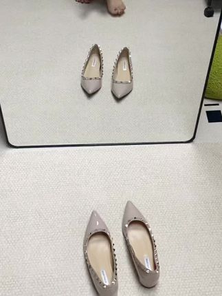 没有人没有这双铆钉单鞋了吧。#穿出高级感 #仙女鞋 #哎呦喂你鞋真好看 #小个子穿搭 #显瘦穿搭
