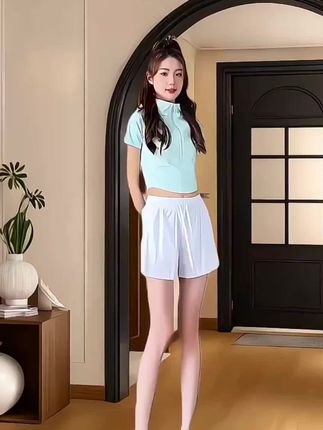 夏季2025新款羽毛球专业晨跑服跑步运动套装女健身房速干瑜伽短裤#好物推荐#羽毛球套装#跑步运动套装#速干瑜伽服