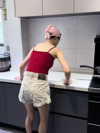 不想用吹风机的,那你试试这款干发,加大加厚强力吸水,洗完头包起来 包一会儿就半干了#速干干发帽 #干发帽 #浴室好物 #好物推荐🔥