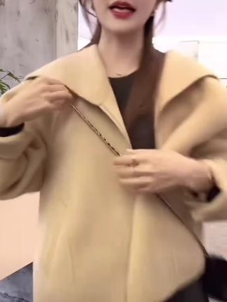 中秋抖音旗舰冬季新款韩版百搭休闲套装简约时髦大 方通勤拉链外套阔腿裤两件套#只做高品质 #穿出不一样的风格 #爱了爱了 #外套穿搭 #时尚穿搭女装