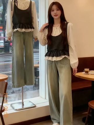 #休闲减龄穿搭 #遮肉显瘦 #百搭上衣 #时尚减龄 #不挑年龄不挑身材 @巨量千川 @DOU+上热门
