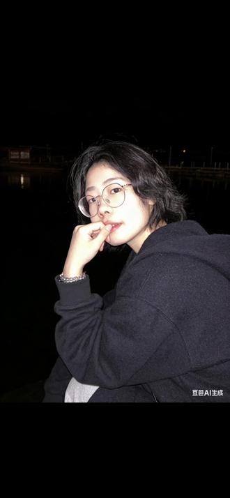 人在家中坐,图从天上来 #AI#豆包