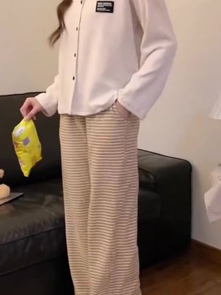 2024新款洋气德绒睡衣女春秋冬季加厚保暖简约薄绒韩版家居服套装