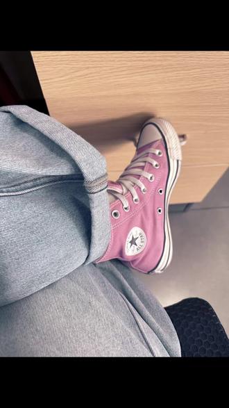 🌻
天气好的话,我穿匡威去见你#1970s匡威