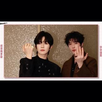 #情人节 #戒指 #巧克力 相互送自己做的戒指,全程夸夸。全程蜜汁微笑看完!