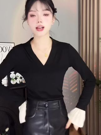 #今日穿搭 #春秋穿搭 #上衣 #秋季打底衫 #显瘦搭配