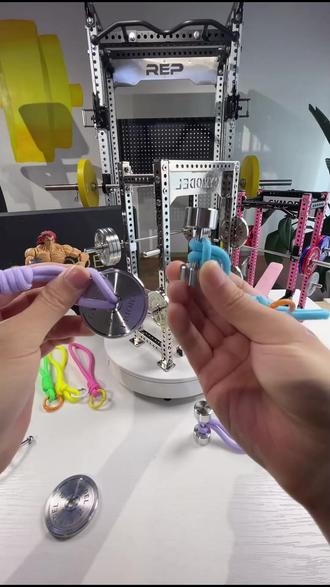 告别枯燥健身,这款挂件让哑铃更有型!