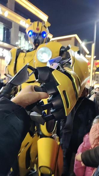 安徽大美广德热闹的一条街 人气爆棚