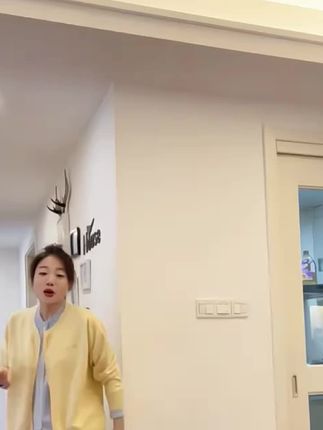 #早秋姐感穿搭气质顶满 #解锁穿衣自由成就 #早秋这样穿包好看的 #轻松解锁秋季穿搭